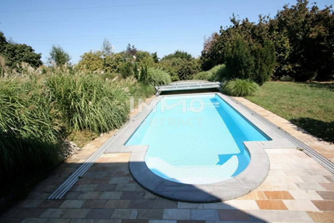 ** Versteigerung** - Einfamilienhaus in grünem Paradies