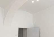 Erdgeschoss 2-Zimmer-Altbauwohnung nahe Altem AKH & MedUni