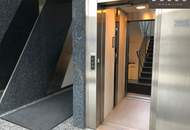 + + + DACHGESCHOSS-BÜRO mit Terrasse + + + unmittelbare U-Bahn-Nähe + + +