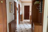 Helles Wohnambiente mit Loggia und privatem Stellplatz