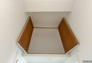 Komplett hofseitg ausgerichtete Stilaltbauwohnung im Jugendstiljuwel Schottenfelder Hof | Blick in den grünen Innenhof | Ideal auch zur WG-Nutzung