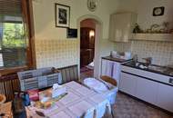 Großzügiges Einfamilienhaus mit Villencharakter in zentraler Wohnlage-Renovierungsbedürftig- aber mit Topsubstanz!