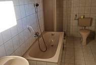 Sanierungsbedürftiges Haus mit Potenzial in attraktiver Lage - ab sofort verfügbar!