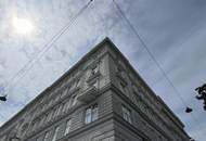 Traumhafte Dachgeschoßwohnung mit großer Terrasse nahe Schottentor!