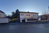 LIEBEVOLLER, KLEINER BUNGALOW IDEAL FÜR 2-3 PERSONEN MIT HERRLICHEM GARTEN SAMT ALTBAUMBESTAND IN BESTER ZENTRUMSNAHER WOHNLAGE