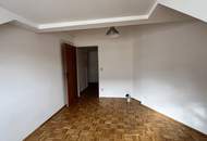 Helle 2-Zimmer-Wohnung mit Galerie in bester Lage! Ab sofort verfügbar!