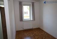 Geräumiges Mehrfamilienhaus in TOP Lage, 9 Zimmer, Garten, Balkon und Garage