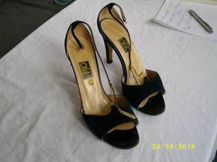 Ballsandaletten; GR. 39, 10 €, Kleidung & Schmuck-Damenkleidung in 1190 Döbling