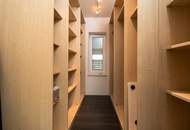 Baumeisterhaus in ökologischer Bauweise, Naturgarten, Photovoltaik