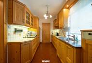 Stilvolles Wohnhaus mit Wellnessbereich, Weinkeller und Fernblick in Ratsch an der Weinstraße