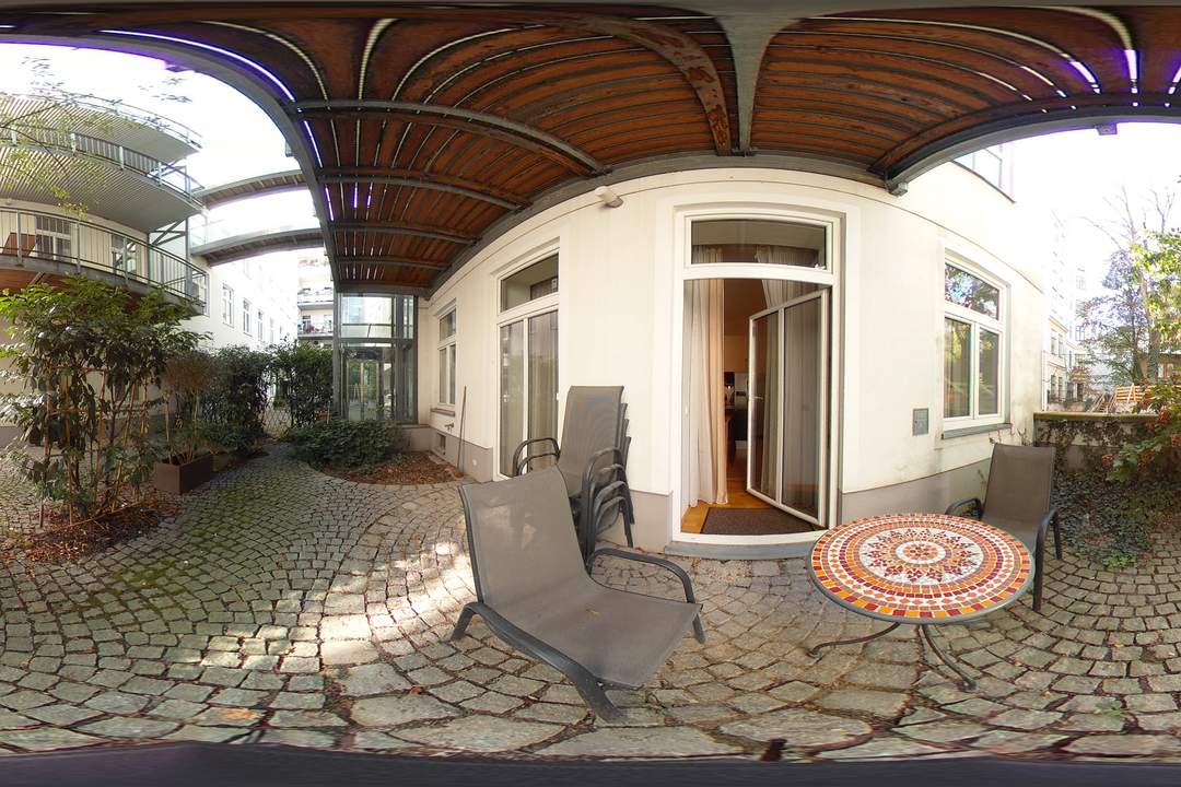 3-Zimmer-Wohnung mit Eigengarten und Balkon bei der Mariahilfer Straße