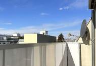 Lichtdurchflutete Dachgeschosswohnung mit Balkon | ZELLMANN IMMOBILIEN