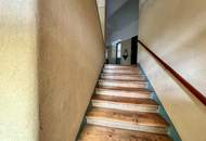 Zinshaus in Innenstadtlage mit 7 Einheiten und Grünfläche