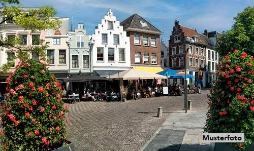 Attraktives Wohn- und Geschäftshaus mit Pension, 3 Wohnungen und Kellerstöckl