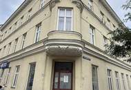 Zinshaus mit bewilligten Dachgeschossausbau (Aufstockung von ca. 900 m²)