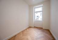 ++NEU++ Sanierte 2-Zimmer ALTBAUWOHNUNG mit Balkon! gänzlich im Innenhof!