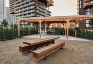 TOP-Ausblick: City mit Stephansdom, Donaukanal, Prater. Concierge, Party &amp; BBQ Lounge, Pool usw.