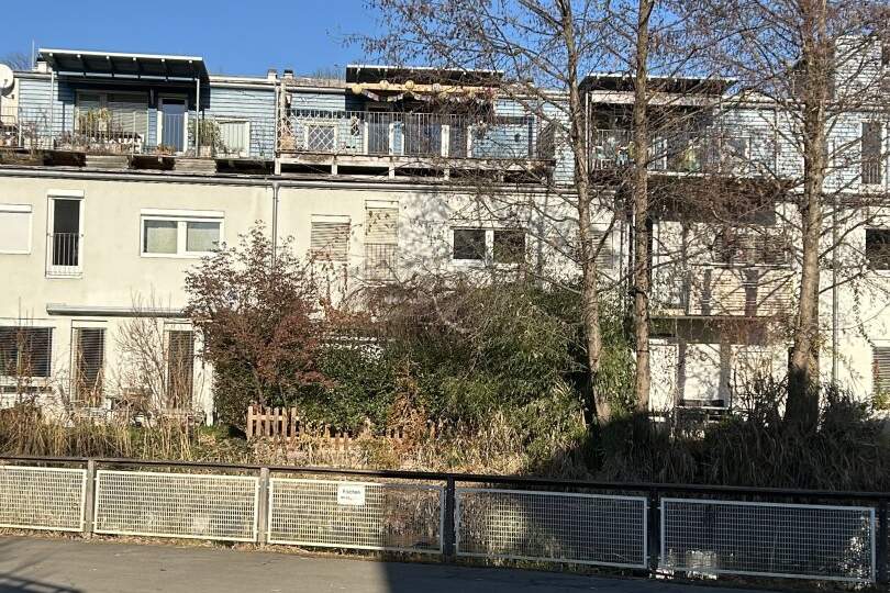 Exklusives Reihenhaus mit 147m² Wohnfläche und Garten sowie riesiger Sonnenterrasse – Perfekte Kombination aus modernem Wohnkomfort und idyllischer Umgebung!, Haus-kauf, 610.000,€, 8042 Graz(Stadt)