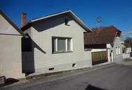 EHEM. KLEINES BAUERNHAUS IN DORFLAGE!