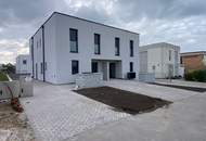 Moderne Doppelhaushälfte in Parndorf: Erstbezug mit Garten und Terrasse!