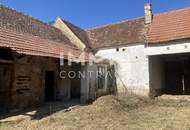 Großes Grundstück / 2.770m² mit einem Abrisshaus und einem Bauernhaus