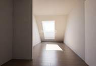 Traumhafte 3-Zimmer-Dachgeschosswohnung mit sonniger Terrasse – modernes Wohngefühl in Bestlage