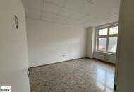Ganzes Haus zu mieten: 1 Geschäftslokal, 1 Büro, 2 Wohnungen nahe U1