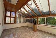 Sanierte großzügige und lichtdurchflutete Bürofläche mit Blick ins Grüne - rd. 174 m2, 5 Zimmer, 2 WCs und rd. 29 m2 klimatisierter Wintergarten in Wien-Liesing