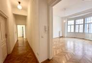 **Altbau mit Charme im Botschaftsviertel neben Arenbergpark**+ Geräumige 4-Zimmerwohnung + Frisch renoviert + Traumhaft schönes Altbauhaus