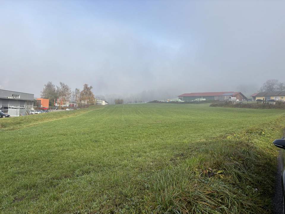 Baurecht Betriebsbaugebiet - Teilung möglich