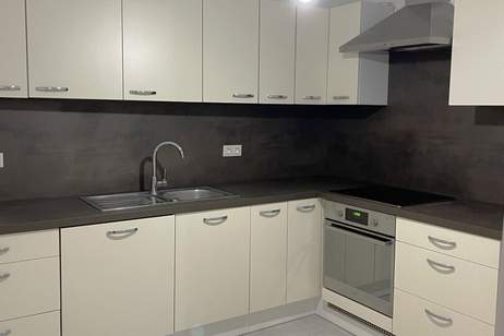 Mieten Sie im Dachgeschoss, ideale Lage, 2 Zimmer, 2 Terrassen &amp; große Garage!, Wohnung-miete, 1.299,69,€, 1130 Wien 13., Hietzing