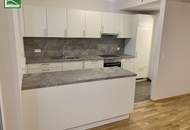 Zentral begehbare Wohnung mit Wintergarten ohne direktes Gegenüber! Traumbad mit Dusche & Badewanne!