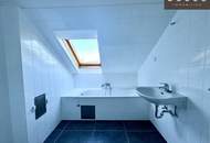 | SCHÖNE KLEINWOHNUNG | CA. 35m² | MIT BLICK INS GRÜNE | 4.OG. | DACHGESCHOSS