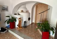 Exquisites, generalsaniertes Familienhaus mit hochwertigster Ausstattung in sonniger Zentrumslage mit schönem Ausblick
