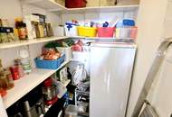 Neuer Preis - Die Gelegenheit! Entzückende Altbauwohnung mit hofseitiger Terrasse bzw. Garten + Saniertes Altbauhaus mit großem Innenhof + Beste Infrastrukur und Anbindung! Jetzt zugreifen!