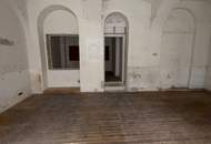 Charmantes Geschäftslokal mit Gewölbedecken – vielseitig nutzbar &amp; sofort verfügbar