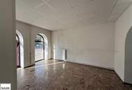 Ganzes Haus zu mieten: 1 Geschäftslokal, 1 Büro, 2 Wohnungen nahe U1