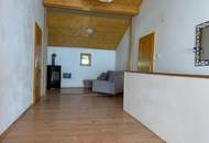 Großzügiges Einfamilienhaus in zentraler und idyllischer Waldrandlage