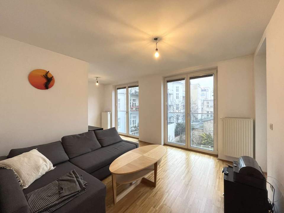 07. Schöne 3-Zimmer-Wohnung mit Balkon in den Innenhof!