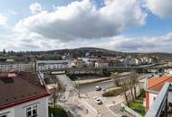 Großzügige 4-Zimmer-Dachgeschoßwohnung mit Weitblick nahe U4 Hütteldorf
