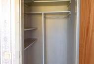 Sanierungsbedürftige 3-Zimmer-Eigentumswohnung mit Balkon, Loggia und Garage