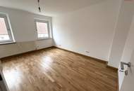 Erstbezug nach Sanierung: helle 4-Zimmer-Wohnung im obersten Stockwerk mit moderner Atmosphäre, kurzen Wegen und hervorragender Infrastruktur in Steyr-Münichholz!