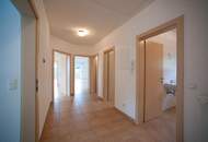 Großzügige 2-Zimmer Wohnung mit Balkon und Dachboden