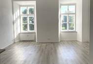 Hohe Wände, hell und gut gelegen- Altbau-Charme am Lande!