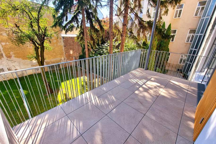 Herbstaktion! Happy family! Familienparadies mit großem Balkon! Lift direkt in die Wohnung + 4,5 Zimmer + Erdwärme + Höchste Qualität + Perfekte Raumaufteilung + Viel Privatsphäre + Blick uns Grüne!, Wohnung-kauf, 997.000,€, 1140 Wien 14., Penzing