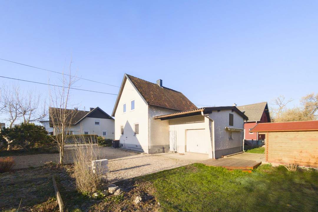 Leistbares Eigenheim mit großem Grundstück