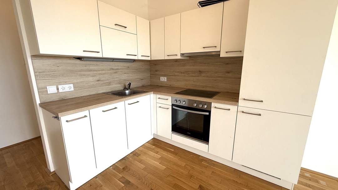 Nahe Akademiepark: Top-3-Zimmer Wohnung mit 6,86m² SÜD-Loggia