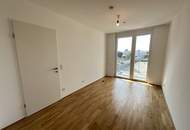 MARINA TOWER - Helle 2-Zimmer-Wohnung mit Balkon und überdachter Loggia