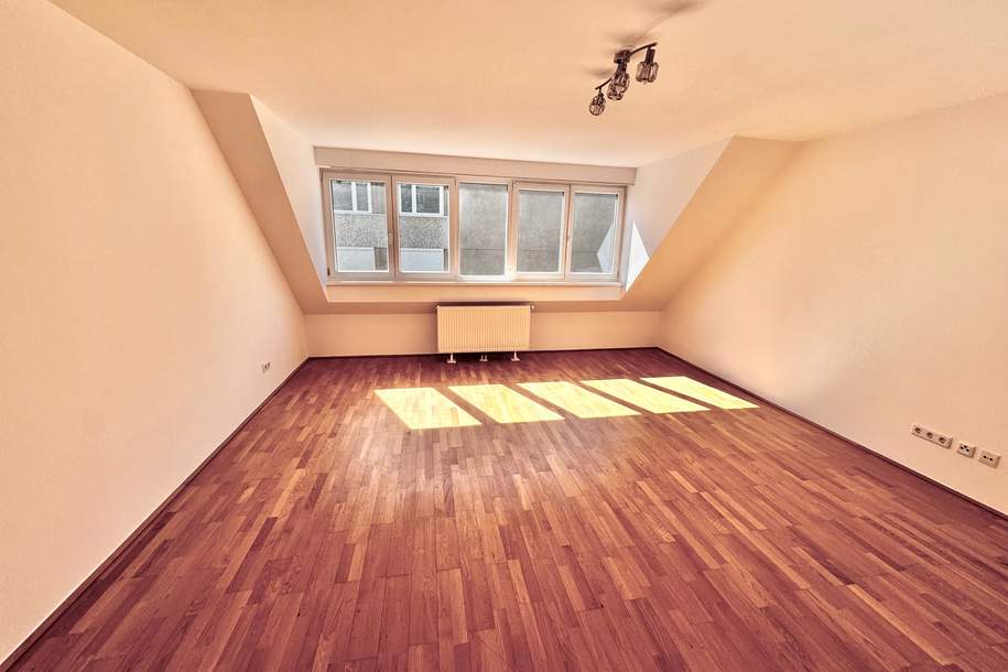 Moderne Dachgeschosswohnung in Top-Lage – 1060 Wien / Mariahilf (Provisionsfrei), Wohnung-kauf, 399.000,€, 1060 Wien 6., Mariahilf