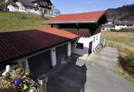 Mehr als ein Zuhause: Ein Refugium für Mensch und Tier - Zweifamilienhaus mit Doppelgarage und Stallgebäude